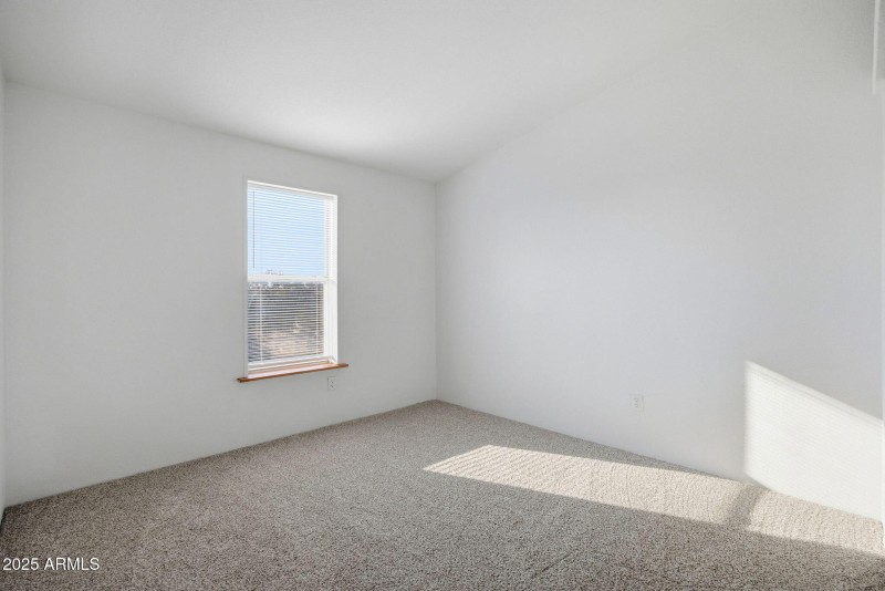 8476PuebloLn-SnowflakeAZ-24