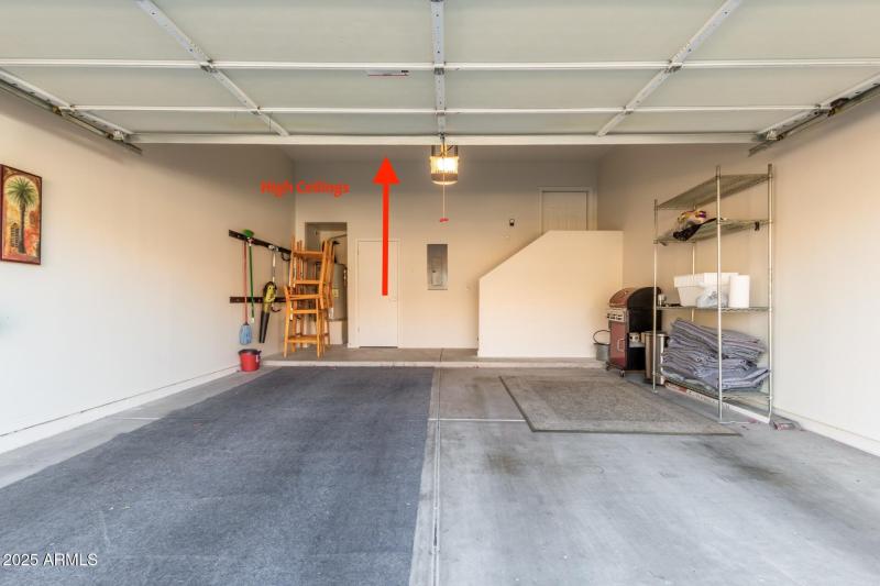 2 car garage, high ceiling