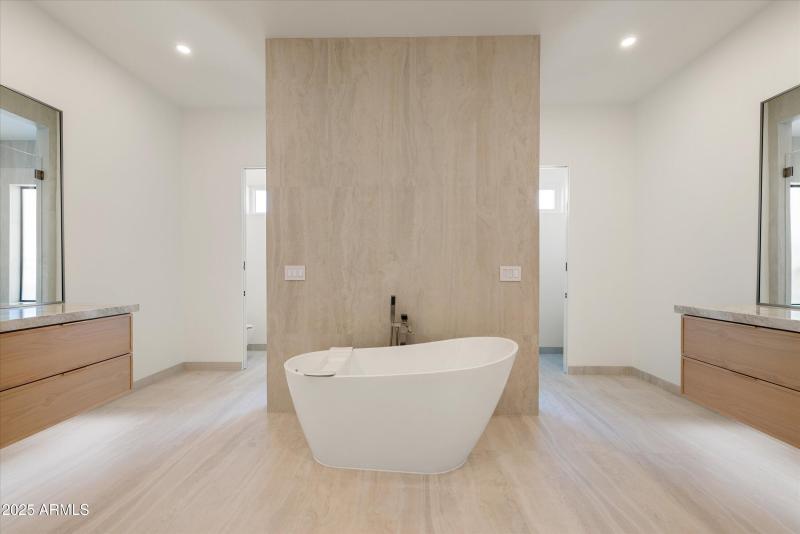 34-6026 E Pershing Dr_34