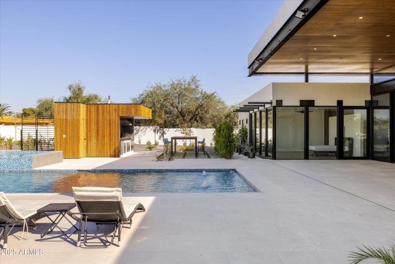 49-6026 E Pershing Dr_49