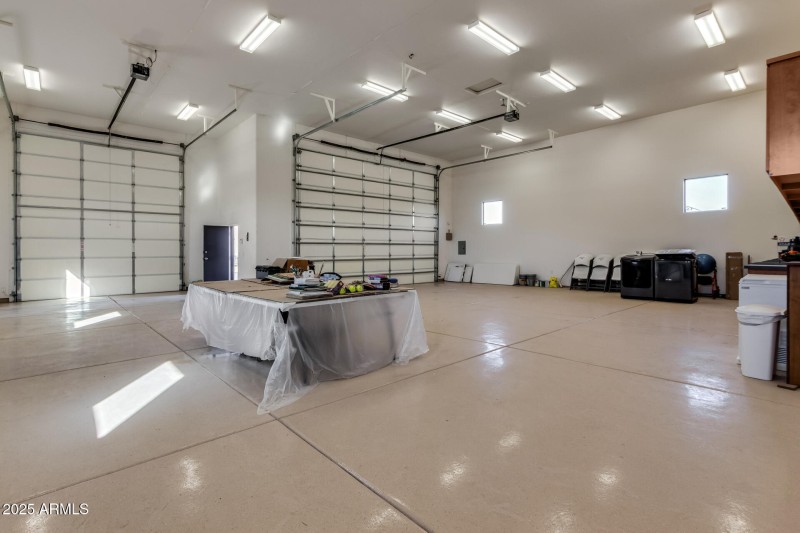 Huge work/shop & RV garage
