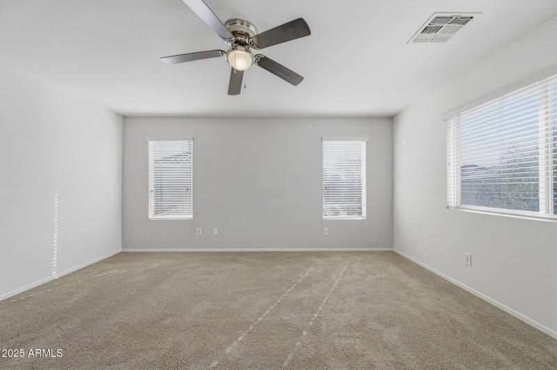 25-web-or-mls-2524 S 89th Lane-25