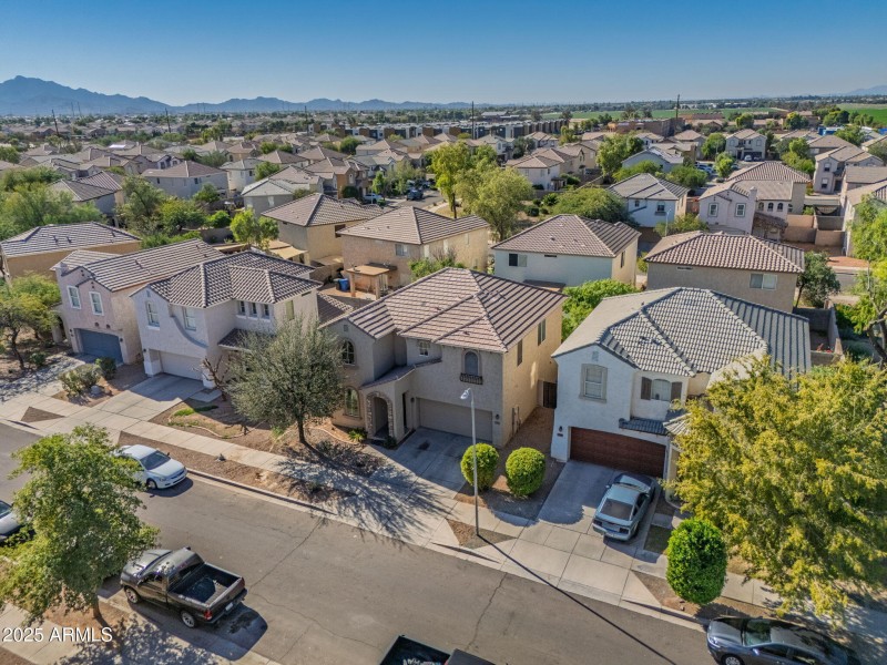 4-web-or-mls-2524 S 89th Lane-4