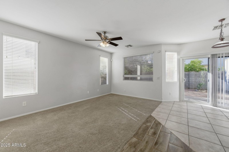 10-web-or-mls-2524 S 89th Lane-10