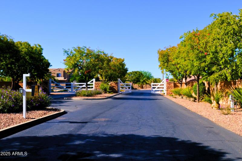 Gated Entry into Litchfield Farms