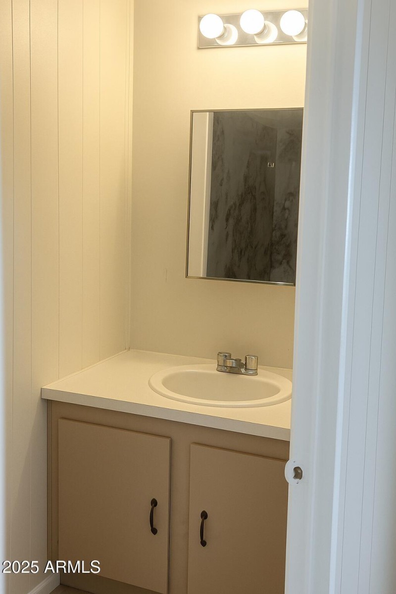 7F31DF2C-F2B8-4157-A6FE-E9E1C5CEB14A