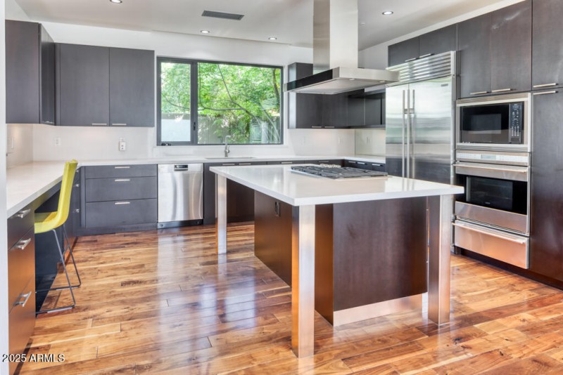 Wolf, Sub-Zero, Bosch