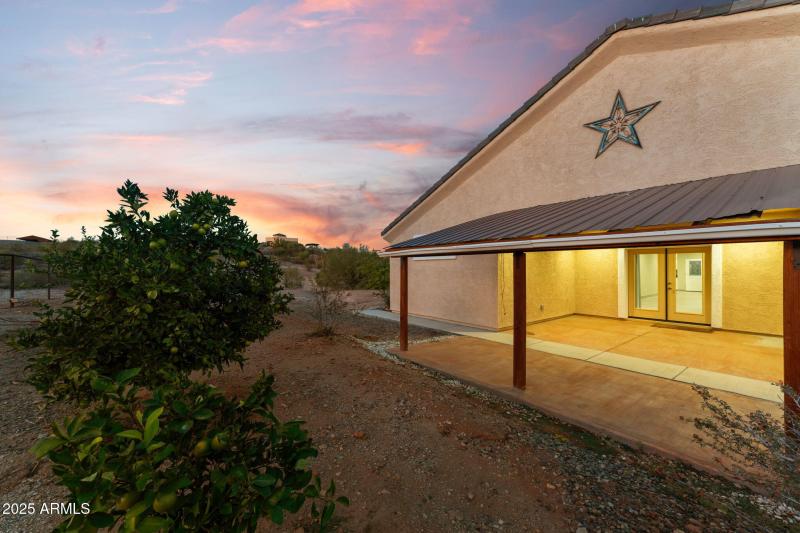 4045 Black Mountain Rd