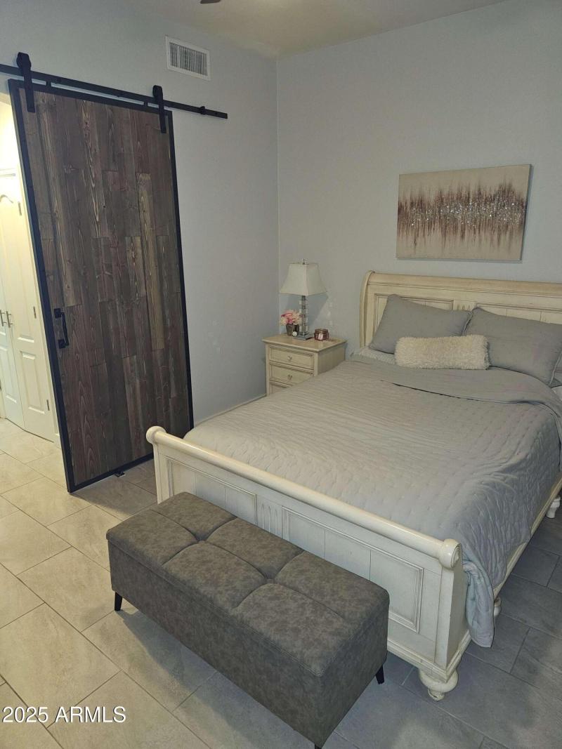 Primary Br Barn Door