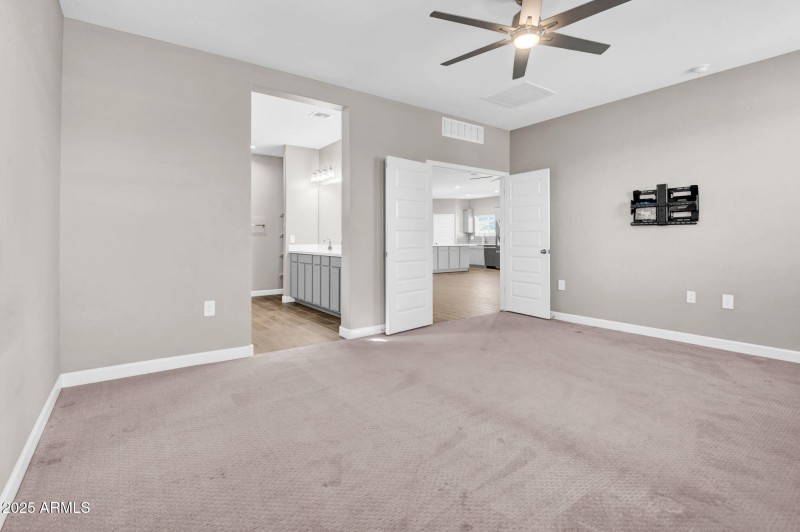 15-web-or-mls-36941 N Aleutian Dr-15