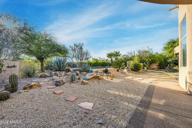 8400 E Dixileta Dr-59