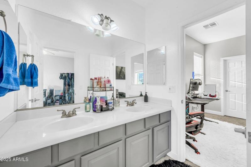 4509 W McNeil Street, Laveen, AZ 85339