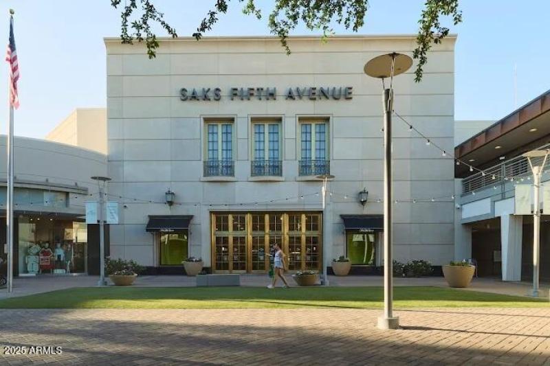 Luxury shopping at Saks Fifth Avenue