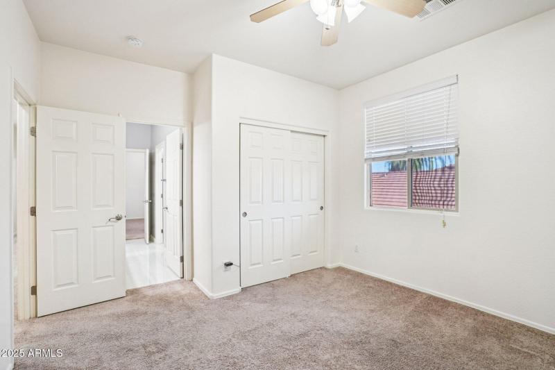 39-web-or-mls-E Navajo Trail-S0711-040