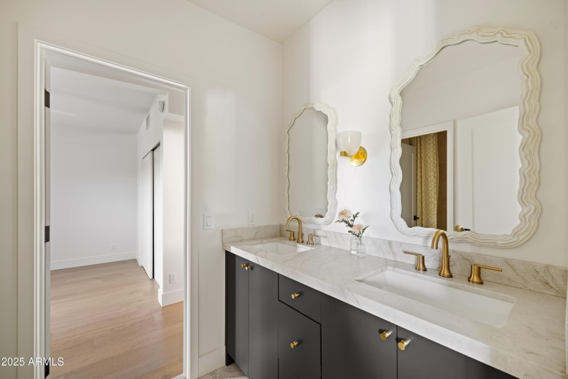 7120 E. Pasadena Ave.-27