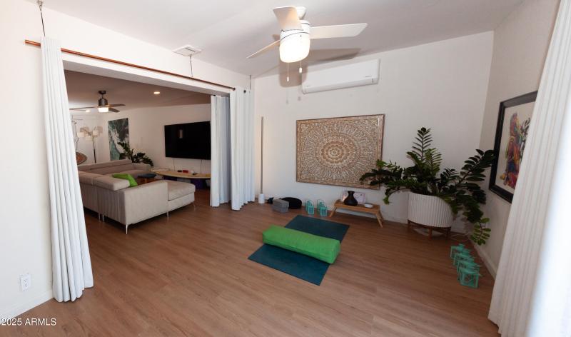 1326EarllDr-Interior-025