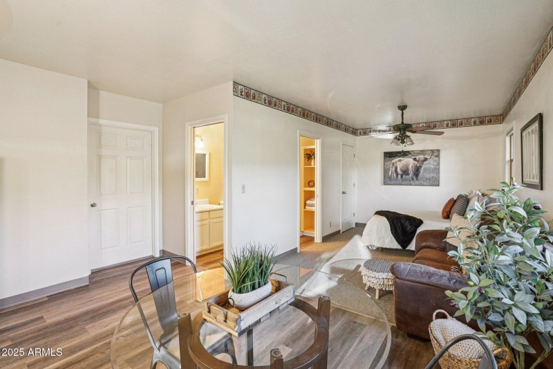 48-web-or-mls-Bonnie Brae Dr-S0811-048