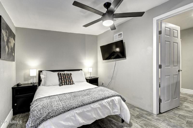 4101 E Nisbet Rd (16)