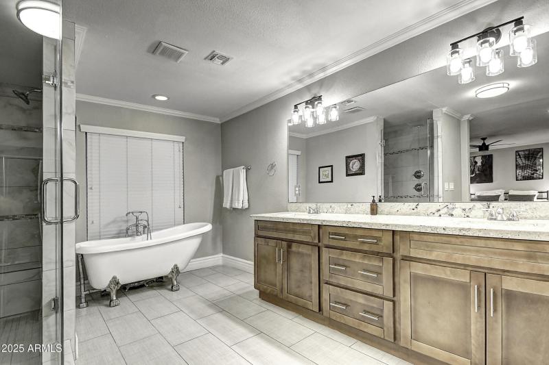 4101 E Nisbet Rd (40)