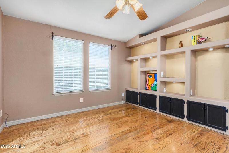 3301 S Goldfield Rd Unit 1017