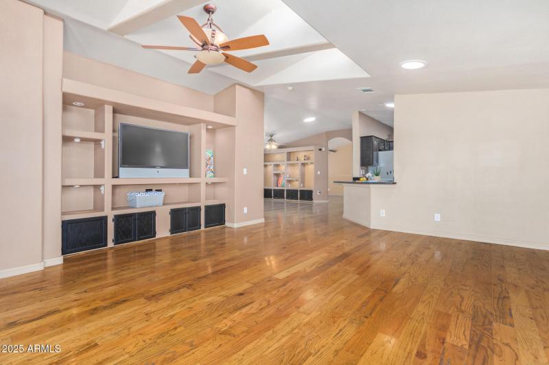 3301 S Goldfield Rd Unit 1017