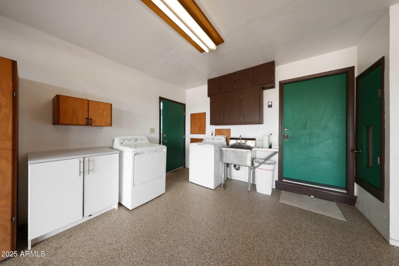 Garage Laundry