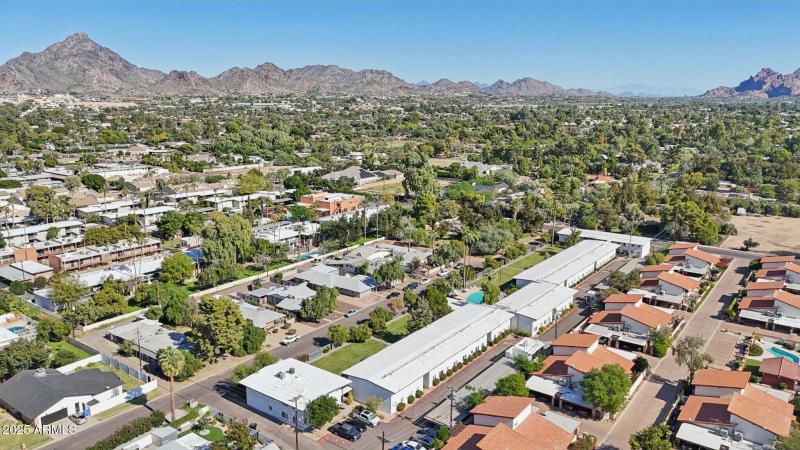 29-web-or-mls-N 20th St 201-S1011-029