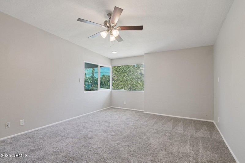 11-web-or-mls-N 20th St 201-S1011-011