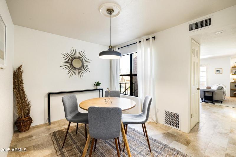 17-8787 E Mountain View Rd, #2040_17