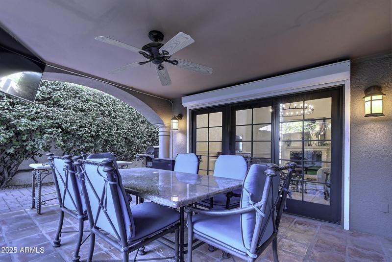 3050E Marlette Ave (13)