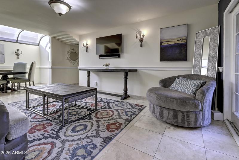 3050E Marlette Ave (25)