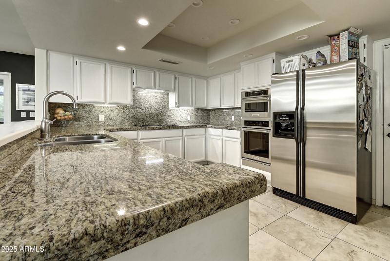 3050E Marlette Ave (30)