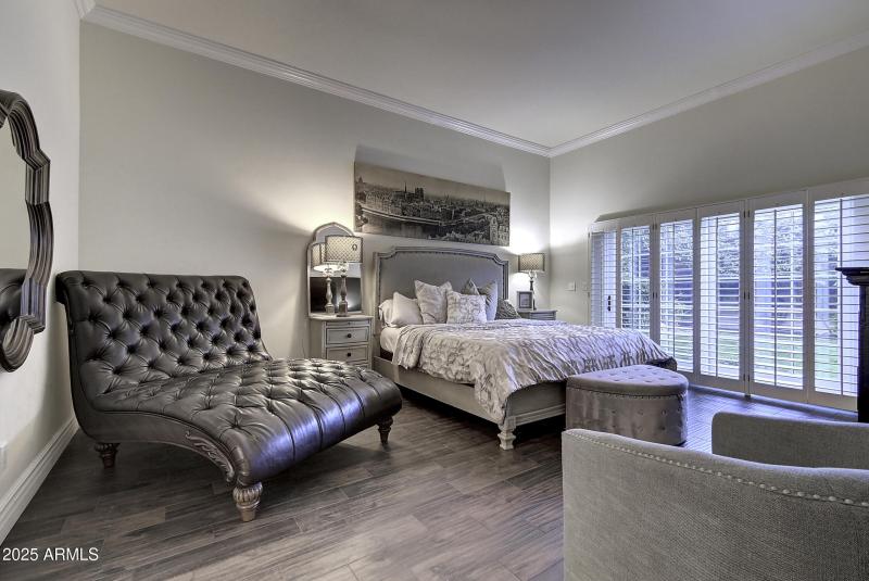 3050E Marlette Ave (35)