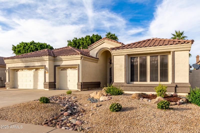 825a995c5443baf53519894d3c38a907