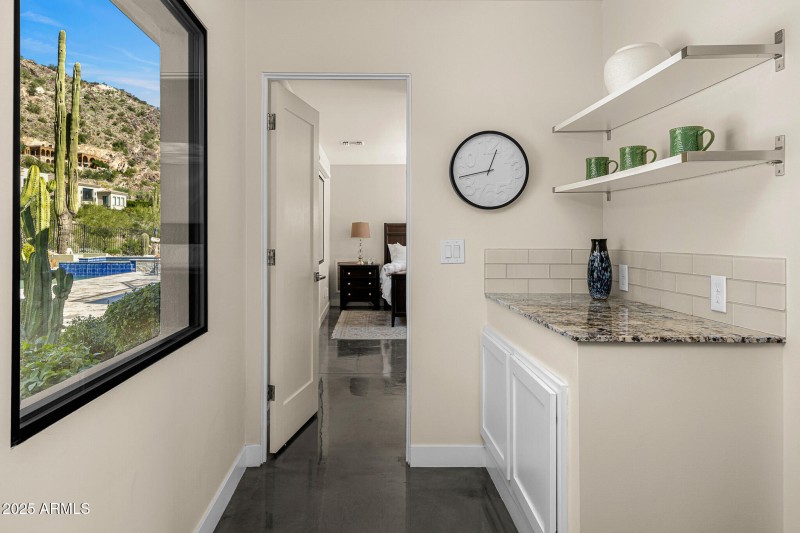 15primary wing breakfast bar