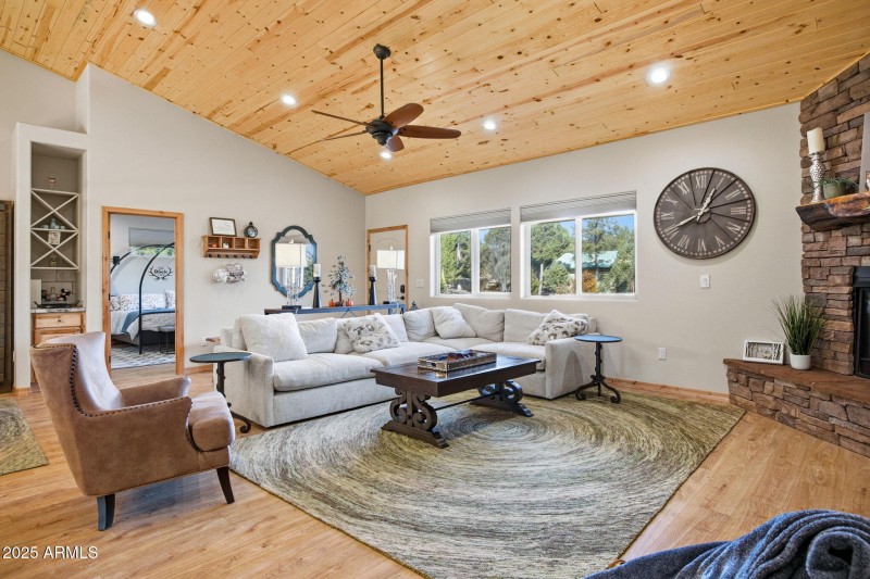 1579GreentreeCir-HeberOvergaard-AZ-8