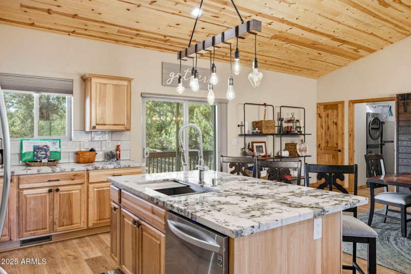 1579GreentreeCir-HeberOvergaard-AZ-12