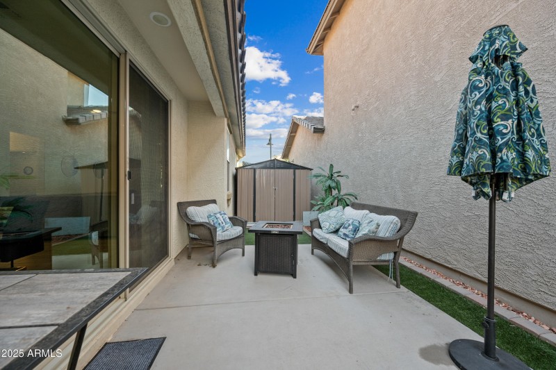 Artificial Grass + Storage Shed