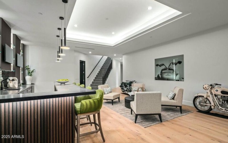 Lower Level Bar and Seating