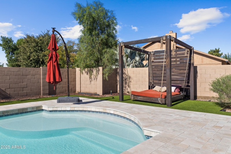 1645 N Saguaro St-45