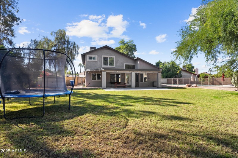 1645 N Saguaro St-39