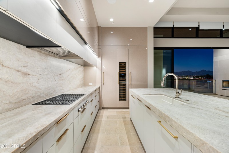 6587 N Palmeria Blvd #3010 (8 of 41)