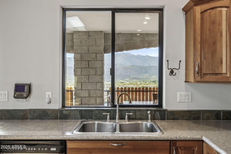 30-web-or-mls-D46A3378