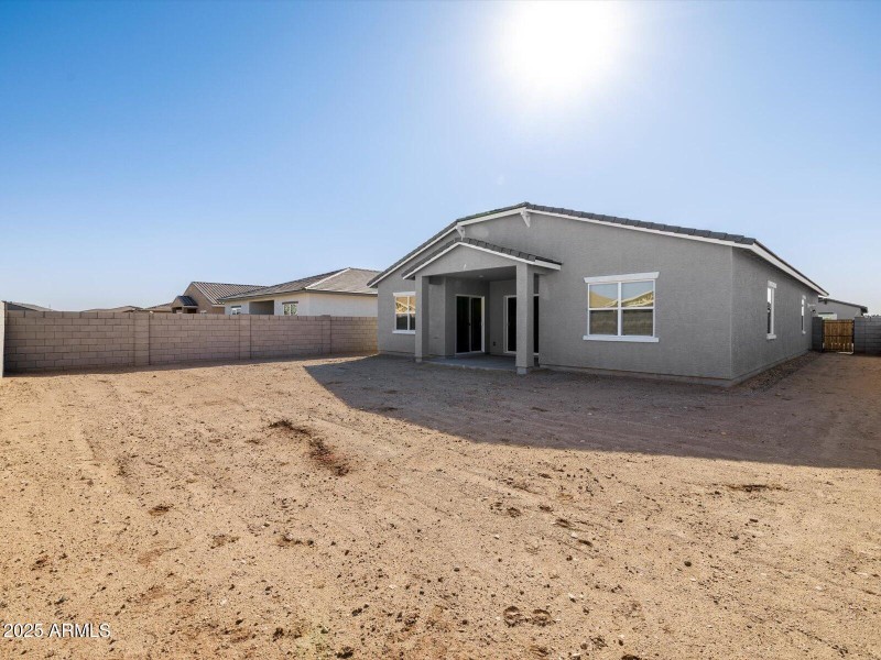 17628 W MARIPOSA Drive