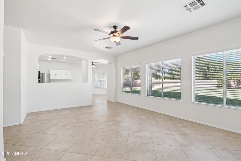 6-print-N Bobcat Way-S1311-006