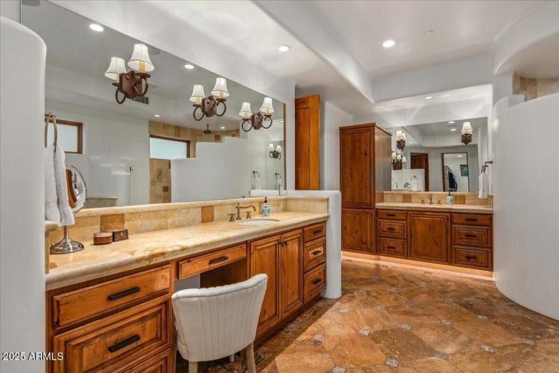 41-Primary Bath ~ Vanities