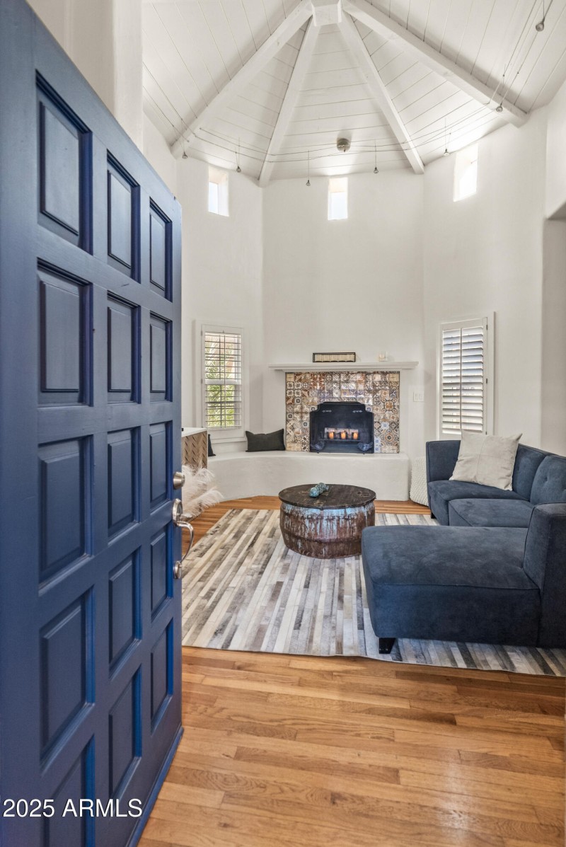 4540 N 44th St Unit 2-4