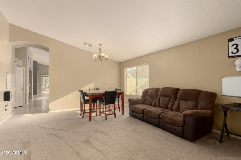 09 - DEL RANCHO 22280