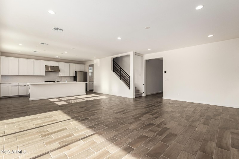 Large gourmet kitchen