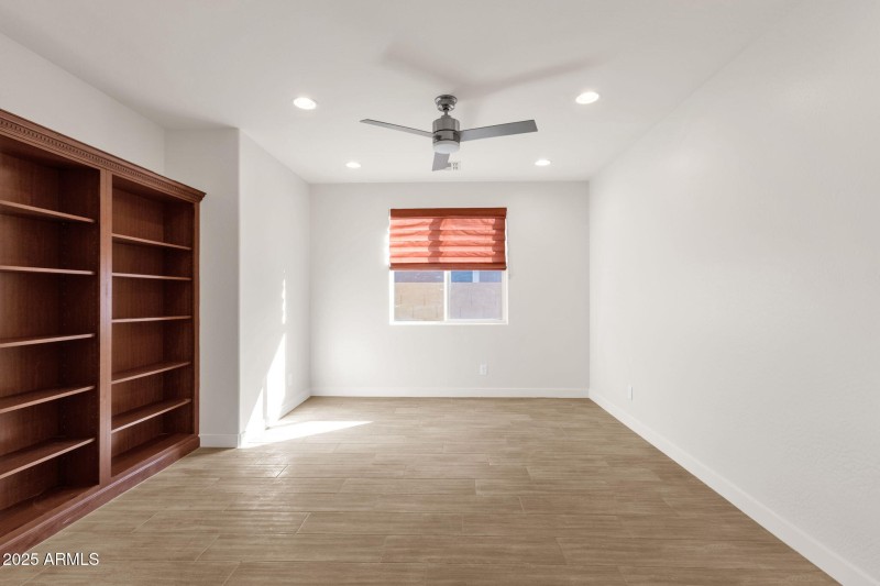 2-web-or-mls-15360-w-corrine-dr